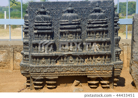 Carved figure, Temple complex, Warangal fort Carved figure, Temple complex, Warangal fort 44433451