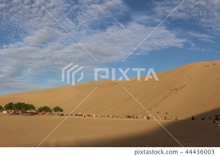 Nusasha Mountain Desert Silk Road Dunhuang China Nusasha Mountain Desert Silk Road Dunhuang China 44436003