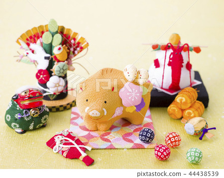 黃道十二宮小雕像 44438539