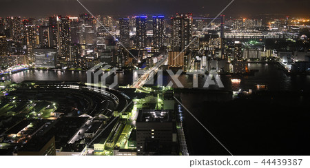 Tokyo cityscape in Japan Tsukiji market · The history of 83 years, closed on 6 days. Right back is Toyosu market = October 6th shot Tokyo cityscape in Japan Tsukiji market · The history of 83 years, closed on 6 days. Right back is Toyosu market = October 6th shot 44439387