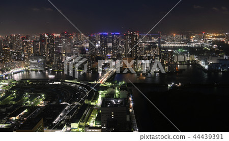 東京都市風景在日本築地市場·歷史83年，關閉6天。右後衛是Toyosu市場= 10月6日拍攝的 44439391