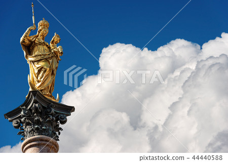 Mariensaule - Marian Column in Marienplatz Munich 44440588