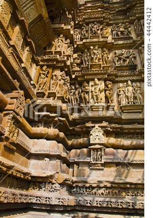 VISHWANATH TEMPLE, Khajuraho, Madhya Pradesh VISHWANATH TEMPLE, Khajuraho, Madhya Pradesh 44442412