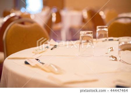 Banquet lunch 44447464