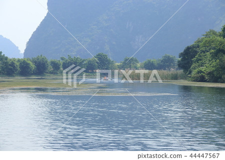 Chang An, Vietnam, a World Heritage Site in Ninh Binh Province Chang An, Vietnam, a World Heritage Site in Ninh Binh Province 44447567