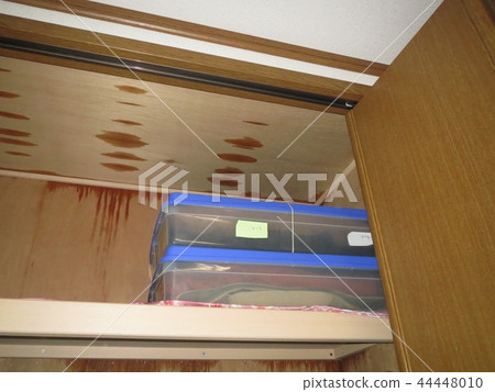 屋頂漏水 屋頂漏水 44448010