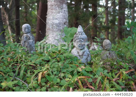 Mount Osuna (Yamiya Shrine) Shinishibutsu 44450020