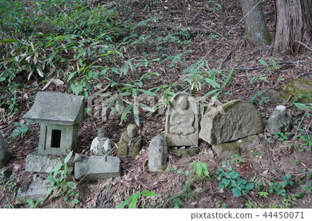 Mount Osuna (Yamiya Shrine) Shinishibutsu Mount Osuna (Yamiya Shrine) Shinishibutsu 44450071