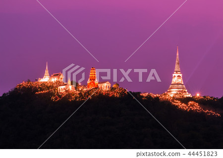 Phra Nakhon Khiri (Khao Wang)  44451823
