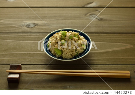 White rice (Edamame) 44453278