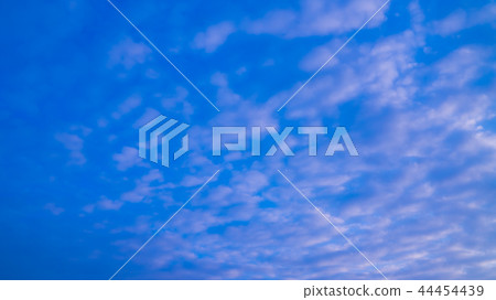 十月天空（16：9） 44454439