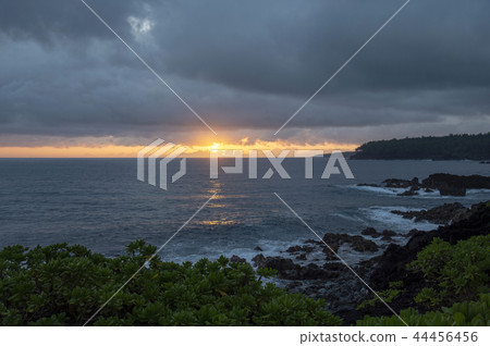 Sunrise on the island of Pahoa 44456456