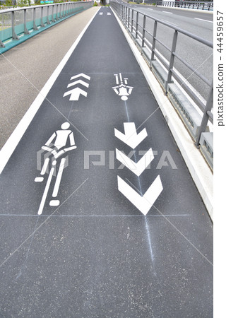 自行車道路標記 自行車道路標記 44459657