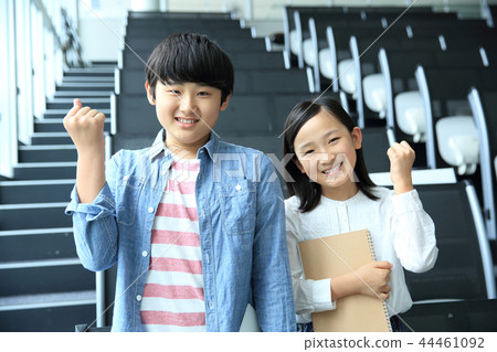 Elementary school student to study Elementary school student to study 44461092