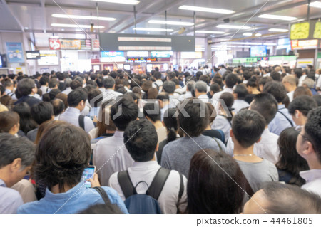 由於入場限制,火車事故擁堵站 由於入場限制,火車事故擁堵站 44461805