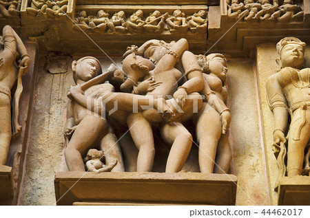 LAKSHMANA TEMPLE, Mithuna Couple, Khajuraho, MP 44462017