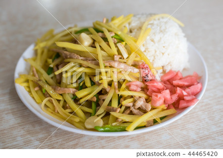 TouDouRouSi ChaoFan Sichuan food China 44465420