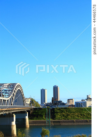 Cityscape of Loyal Bridge and Gifu City Cityscape of Loyal Bridge and Gifu City 44466578