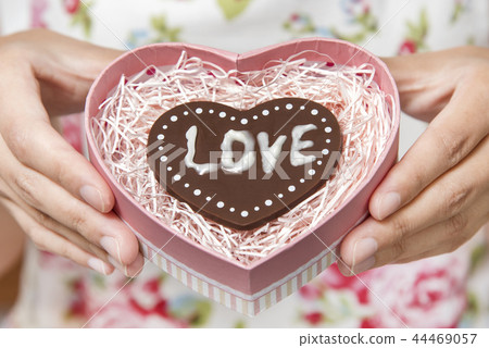 Valentine's day  44469057