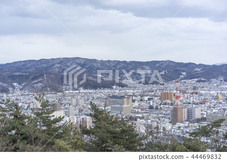 Snowy city of Fukushima city with a view over the night from Nobuo in winter soaring in the center of Fukushima city Snowy city of Fukushima city with a view over the night from Nobuo in winter soaring in the center of Fukushima city 44469832