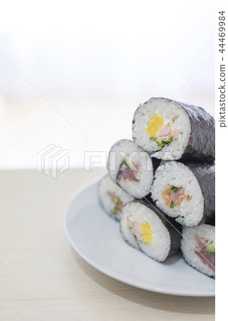 當你去Setsubun並吃飯時，祝你好運。立即吃到最後不說一句話，以免削減邊緣 44469984