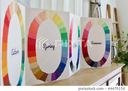 Personal color diagnostic season board 44470158