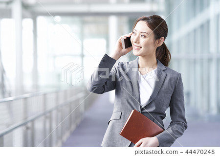 Business woman Business woman 44470248