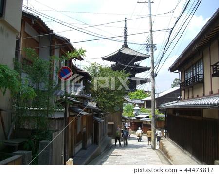 Landscape with the tower of two years hill Yasaka 44473812