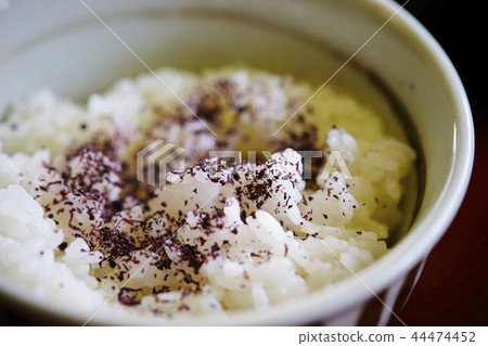 Sprinkle rice Sprinkle rice 44474452