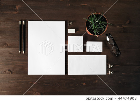 Blank stationery template Blank stationery template 44474908