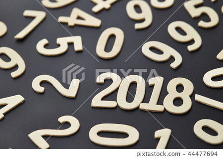 2018年的年終角色 2018年的年終角色 44477694