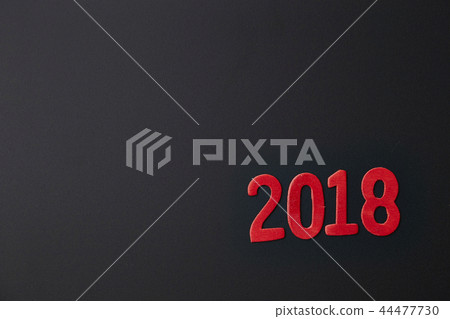 2018年字符黑色背景複製空間結束年圖像 2018年字符黑色背景複製空間結束年圖像 44477730