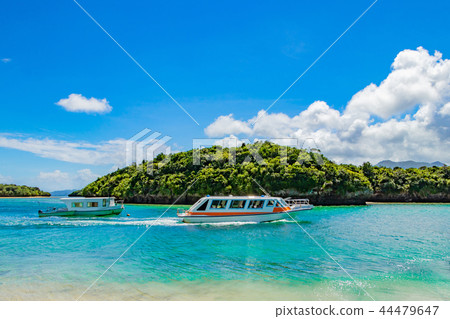 Okinawa Ishigakijima Kawahira Bay 44479647