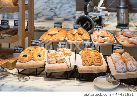 Breakfast lines of different flavor danishs buns 44481651