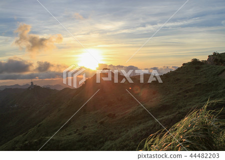 a Kowloon Peak or Fei Ngor Shan sunset view at hk a Kowloon Peak or Fei Ngor Shan sunset view at hk 44482203