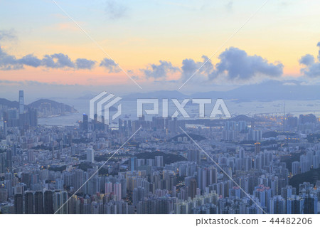 a Fei ngo shan Kowloon Peak cityscape skyline. a Fei ngo shan Kowloon Peak cityscape skyline. 44482206