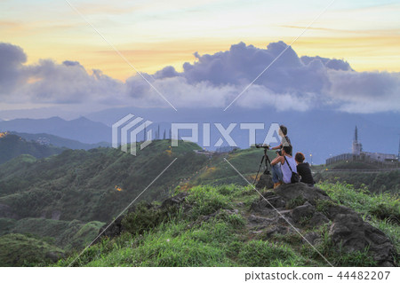 a Kowloon Peak or Fei Ngor Shan sunset view at hk a Kowloon Peak or Fei Ngor Shan sunset view at hk 44482207