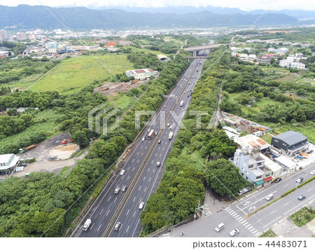 Taiwan highway empty shot 44483071