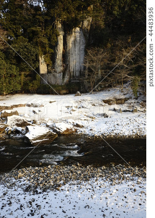小野寺懸崖佛雪景 小野寺懸崖佛雪景 44483936