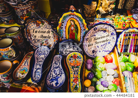 在墨西哥烤Talavera 在墨西哥烤Talavera 44484181