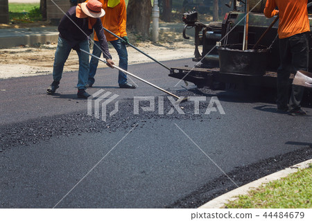 Worker working in roadwork site Worker working in roadwork site 44484679