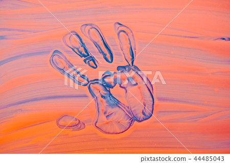 hand print on glass 44485043