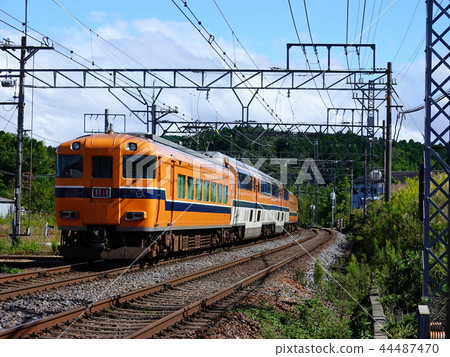 Scenery of the Kintetsu Express "Vista EX" running in the mountains Scenery of the Kintetsu Express "Vista EX" running in the mountains 44487470