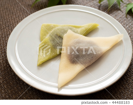 Raw Eight Bridge 44488183