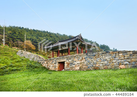 忠清市泰安郡安興成 忠清市泰安郡安興成 44489184