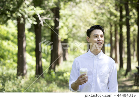 韓國青年 44494319