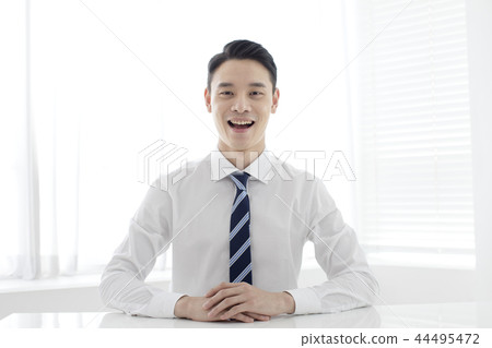 韓國人，年輕人，商界人士 44495472