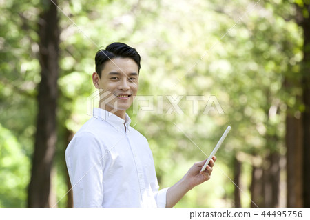 韓國青年 44495756