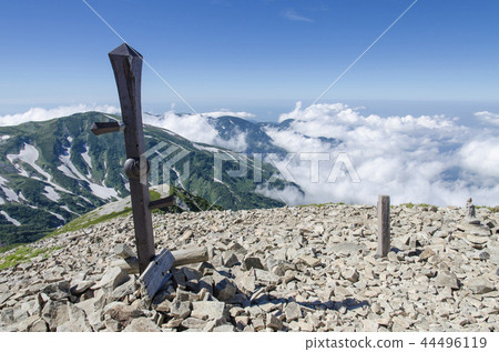 小蓮花山山頂的鐵劍 44496119