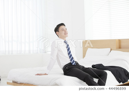 Koreans, young people, business people Koreans, young people, business people 44496899